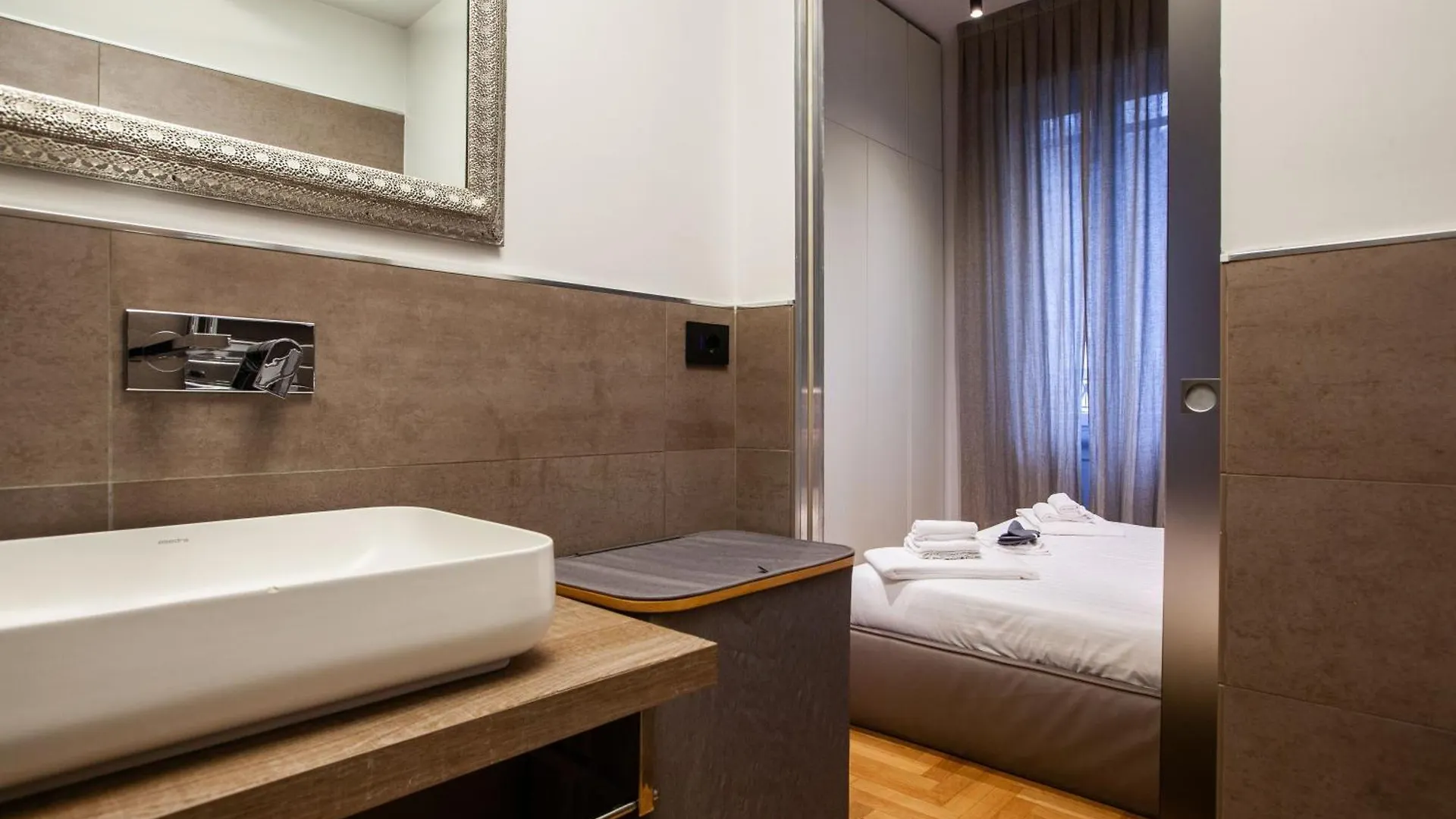 Home Boutique Con Cortile-Design&Fashion District Milan