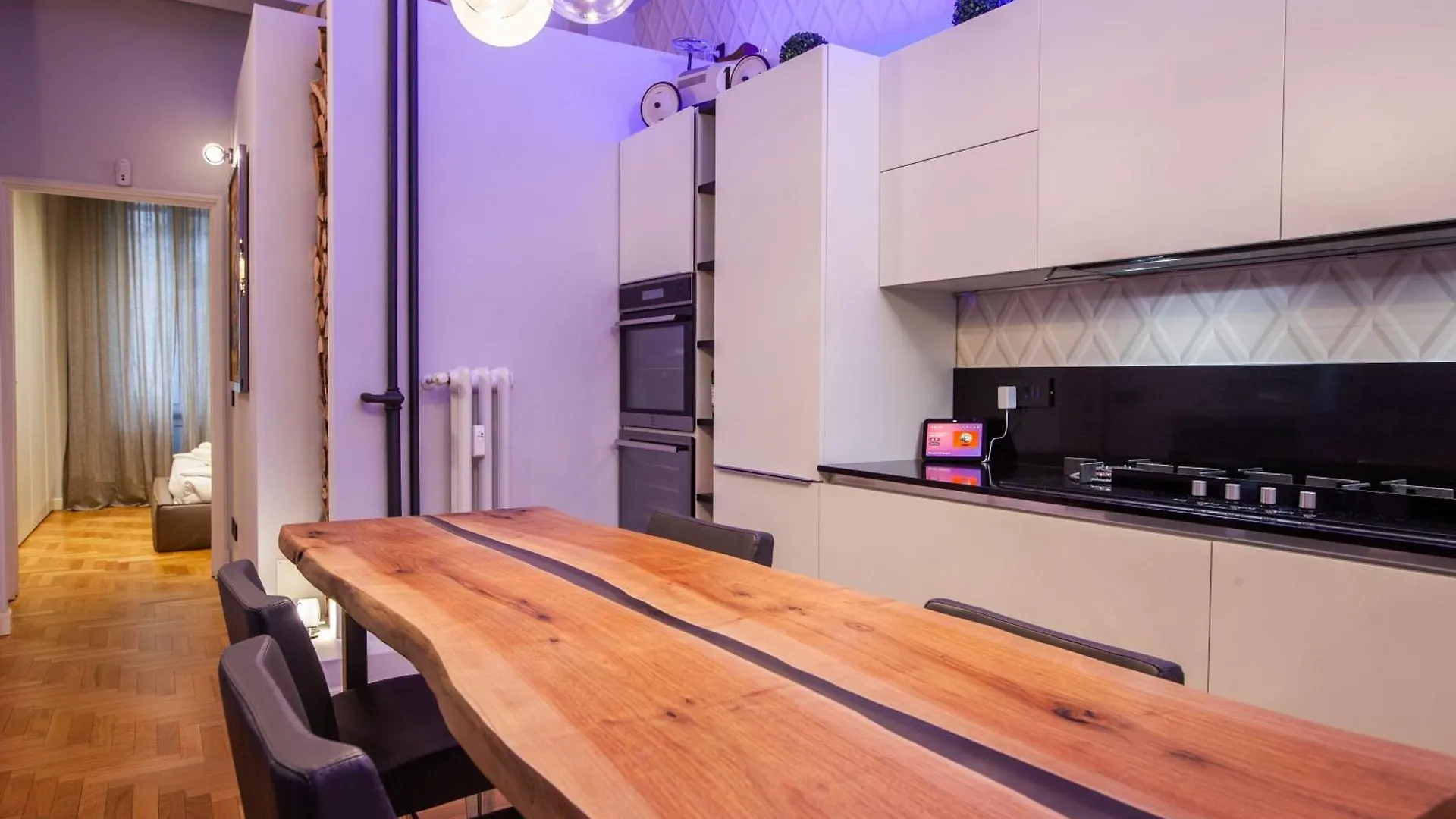Home Boutique Con Cortile-Design&Fashion District Milan Apartment