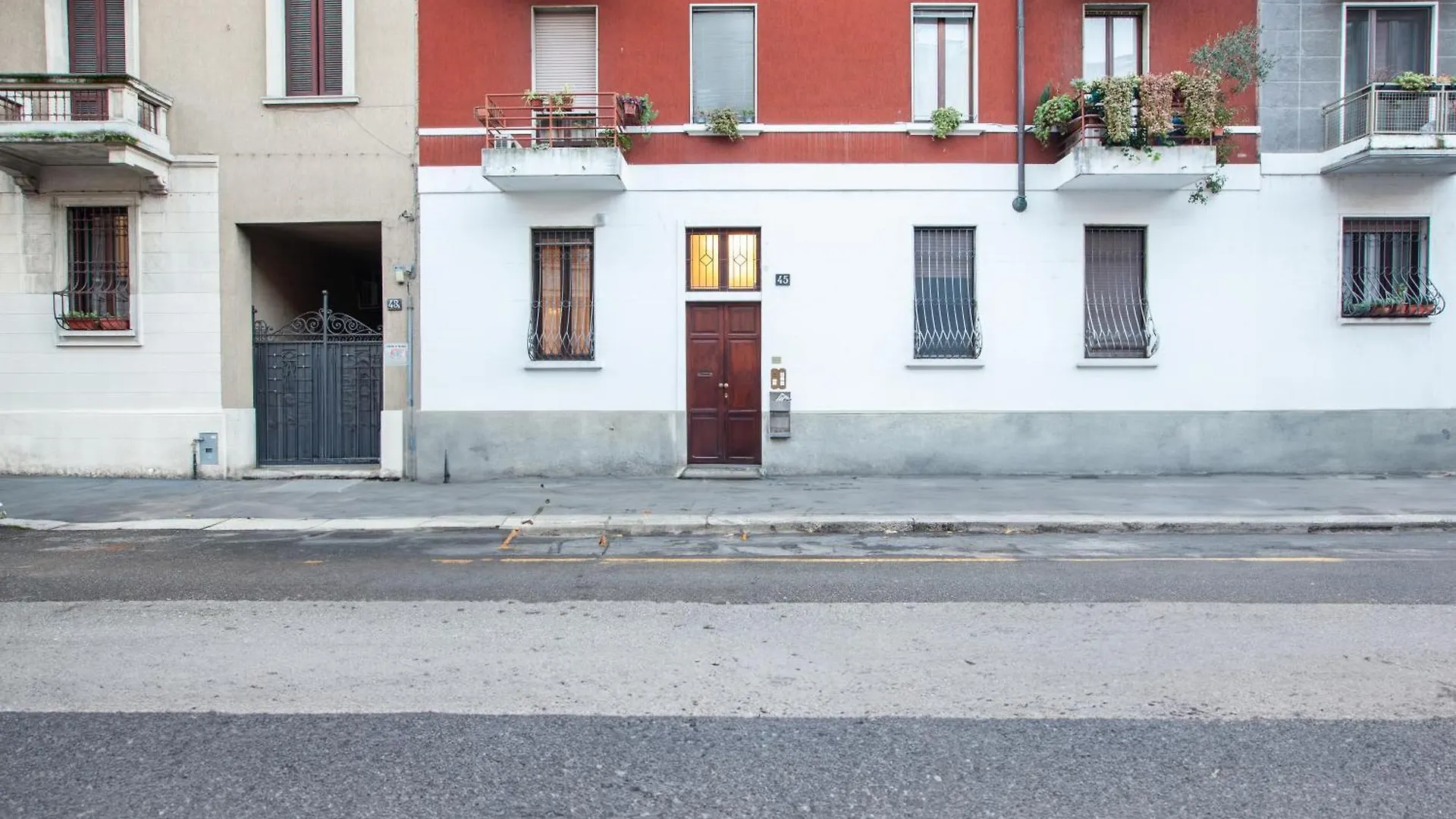 Home Boutique Con Cortile-Design&Fashion District Milan Apartment