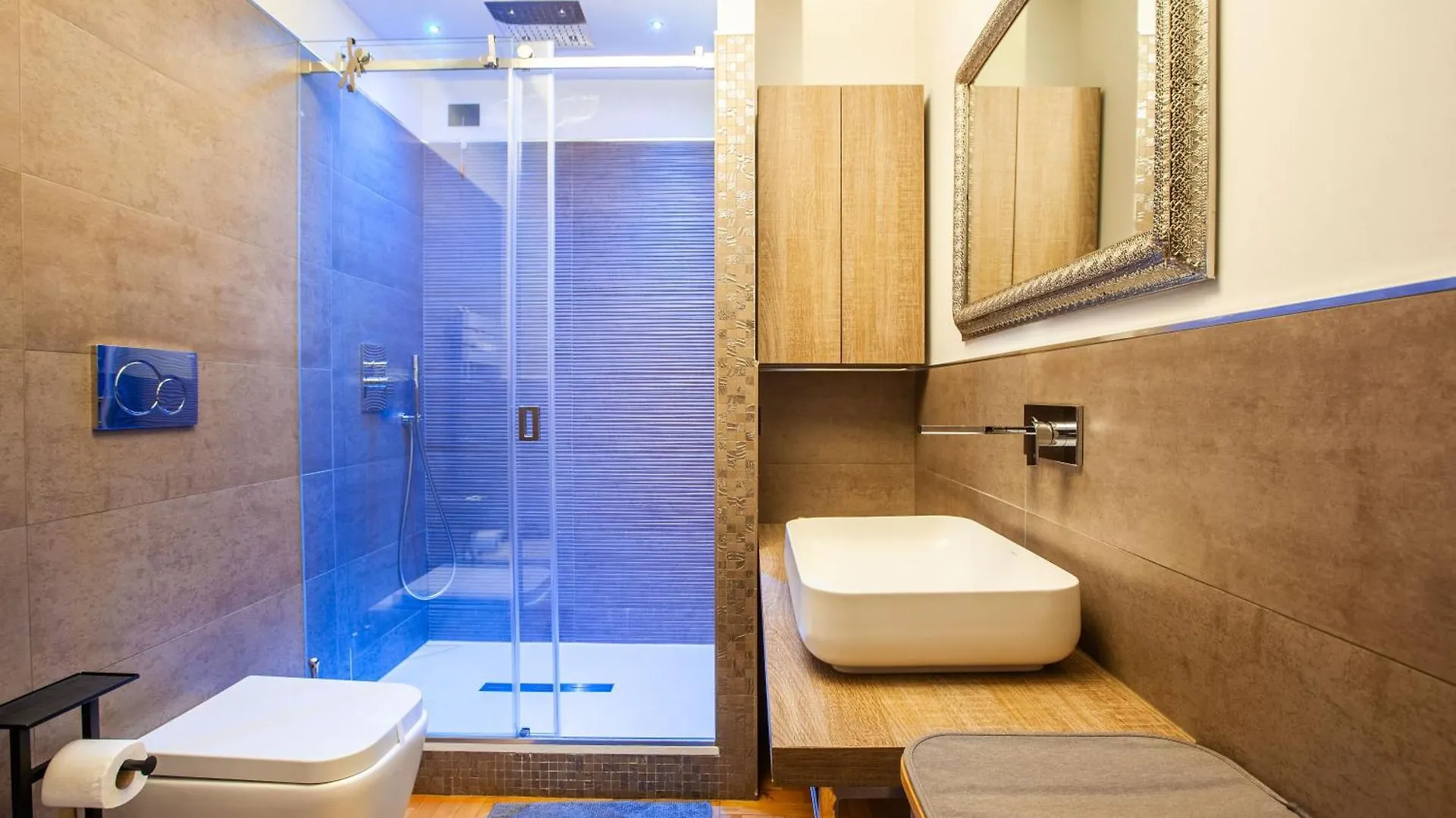 Home Boutique Con Cortile-Design&Fashion District Milan Apartment